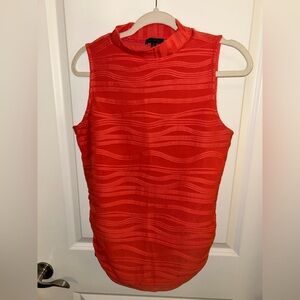 The Limited Vibrant Wave Pattern Tank Top Blouse